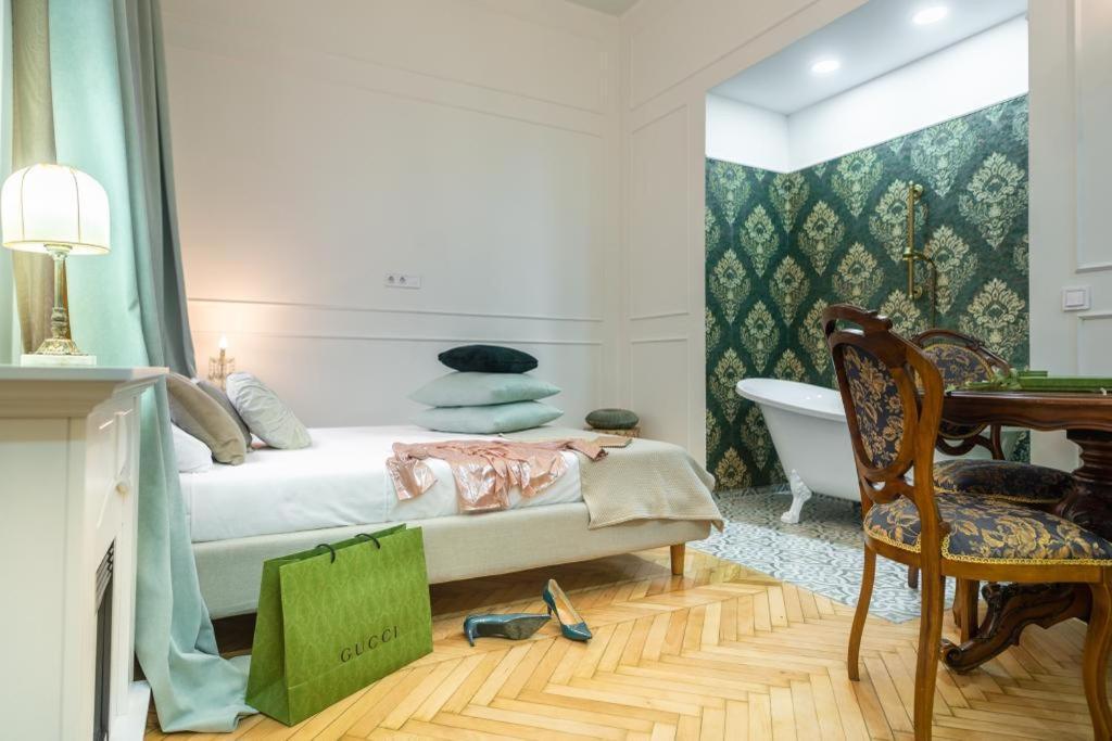Regina Apartments On Kiraly Street Budapest Exterior photo