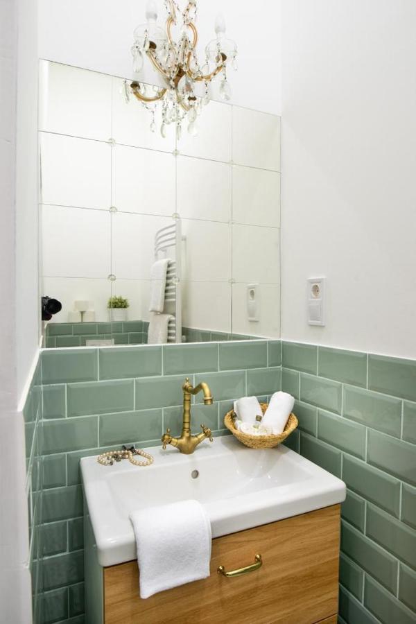 Regina Apartments On Kiraly Street Budapest Exterior photo