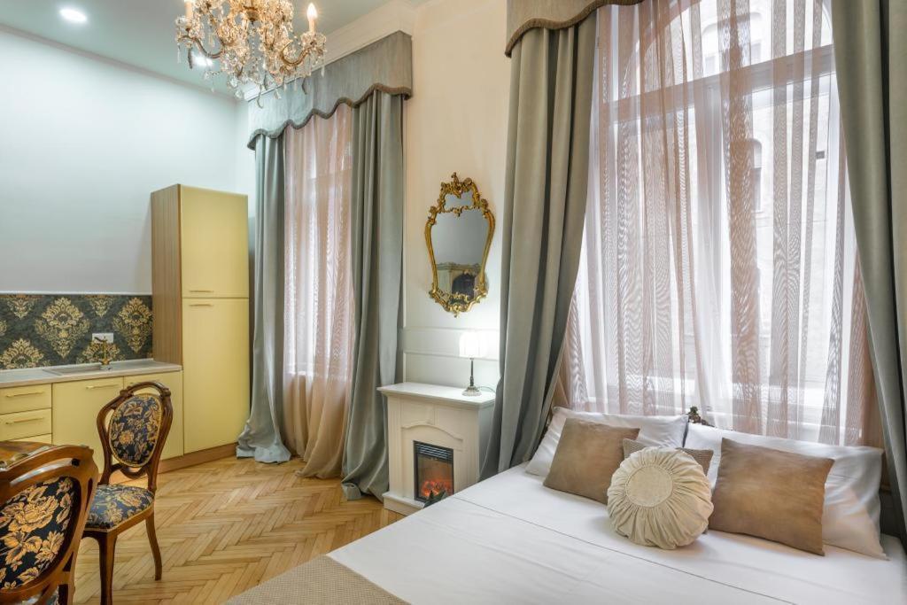 Regina Apartments On Kiraly Street Budapest Exterior photo